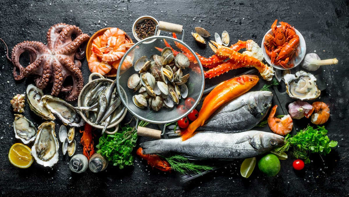 Thực phẩm tốt dành cho người mắc rối loạn cương dương đầu tiên phải kể đến là hải sản.